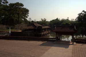 Pavillons am Wasser